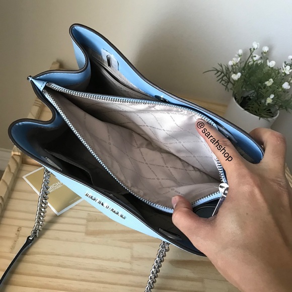 🌼Michael Kors Purse - Picture 10 of 11